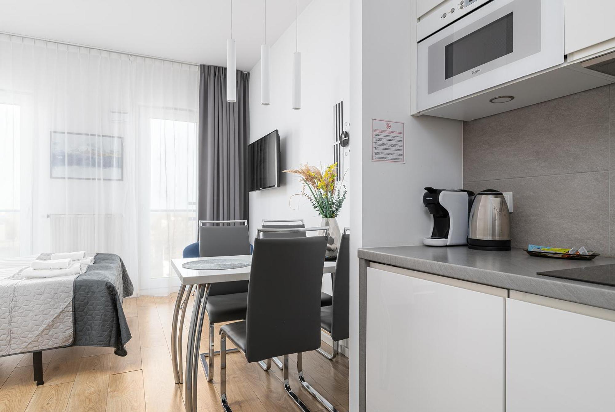 Rentplanet - Apartamenty Kasprzaka Varsó Kültér fotó